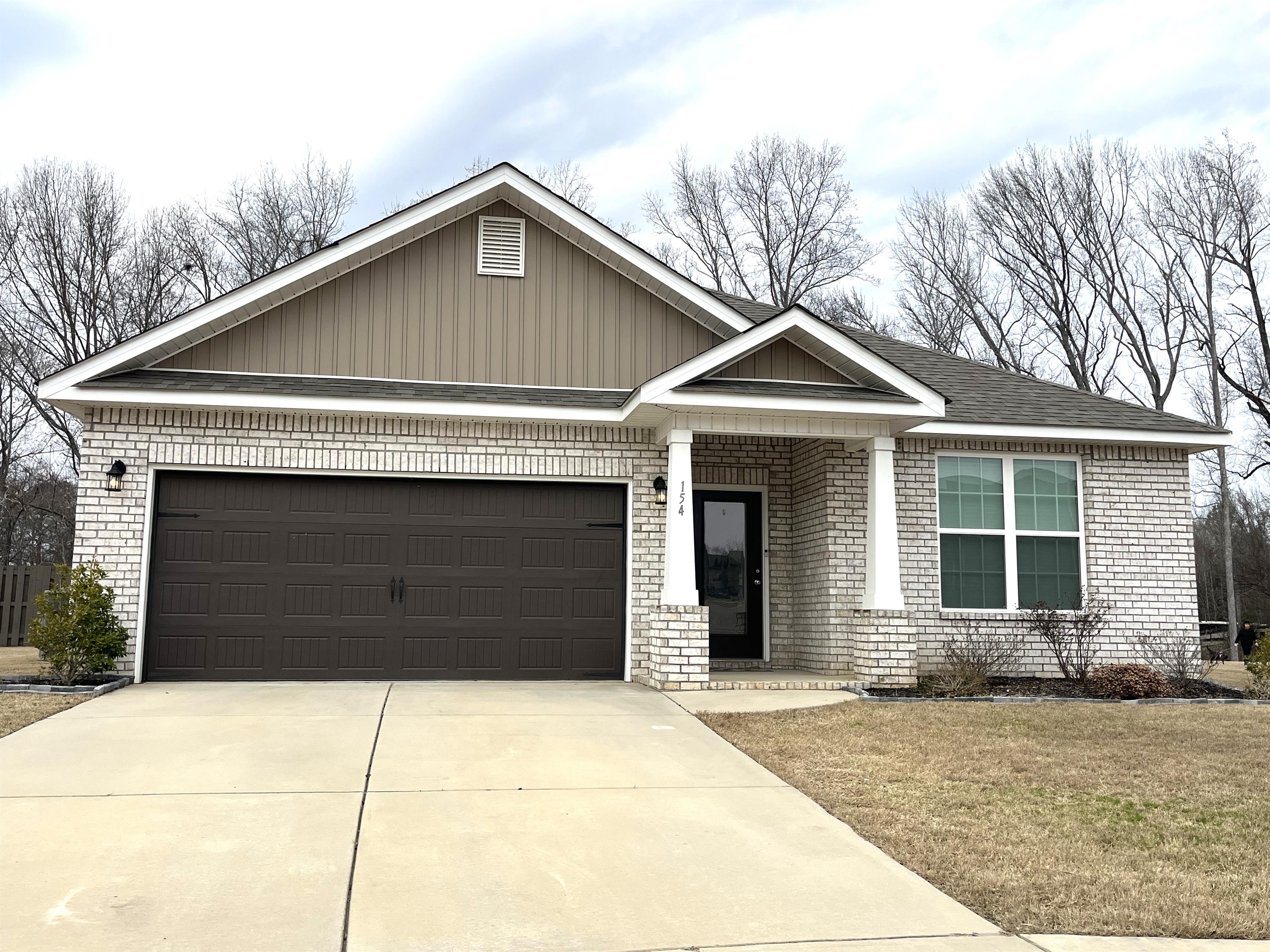 154 Fernhill Drive Northwest